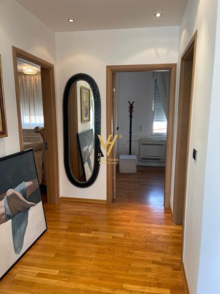 JEPET APARTAMENT 2+1+2+BALLKONE ME QERA TE LIBRI UNIVERSITAR ,BLLOK 2.000 EURO