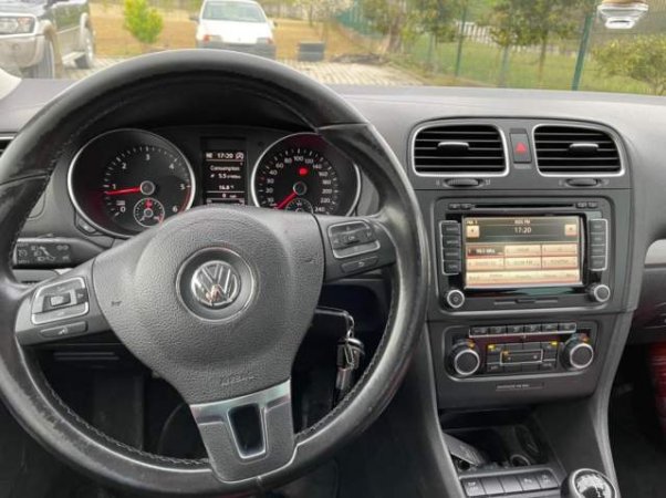 Tirane, shitet makine Volkswagen Golf 6 Viti 2011, 6.000 Euro