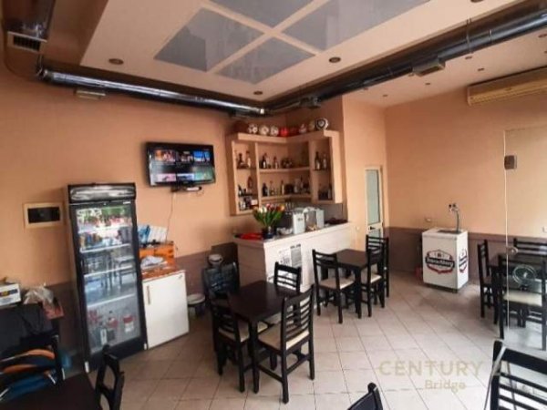 Tirane, shitet dyqan Kati 0, 34 m² 80.000 Euro (Rruga e Kavajes)