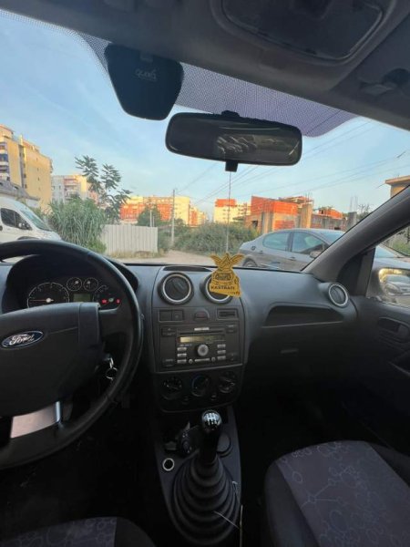 Tirane, shes makine Ford Fiesta Viti 2007, 2.600 Euro