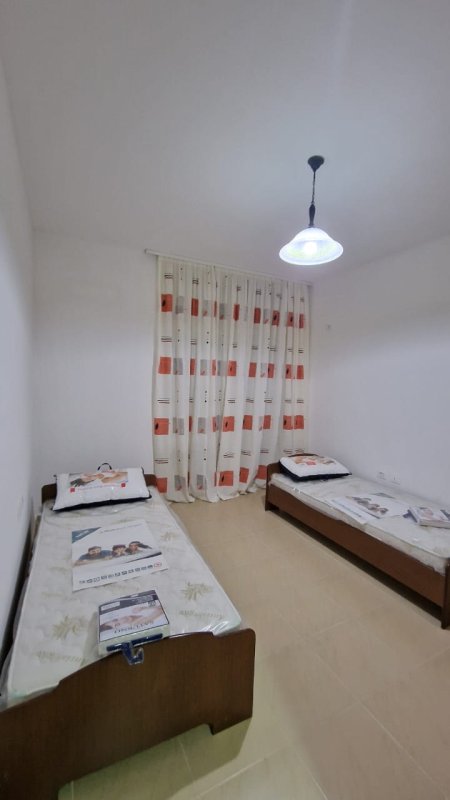 Jepet Apartament me qera 2+1+2 + post parkimi tek Bulevardi i Ri 550 euro (TRR-15346211)