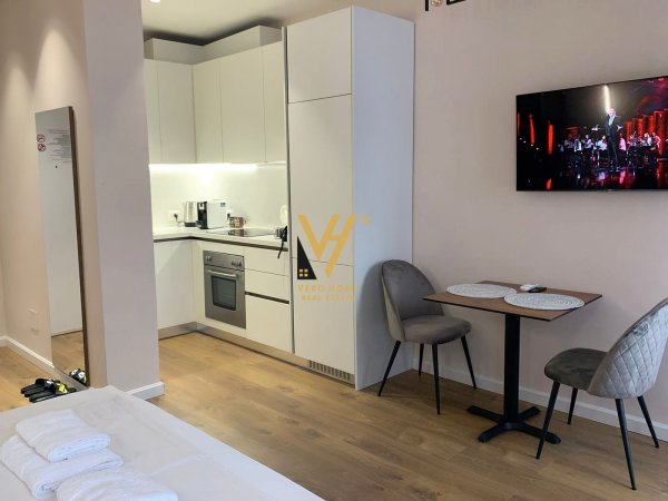 JEPET GARSONIERE ME QERA TE RRUGA E BARRIKADAVE 800 EURO