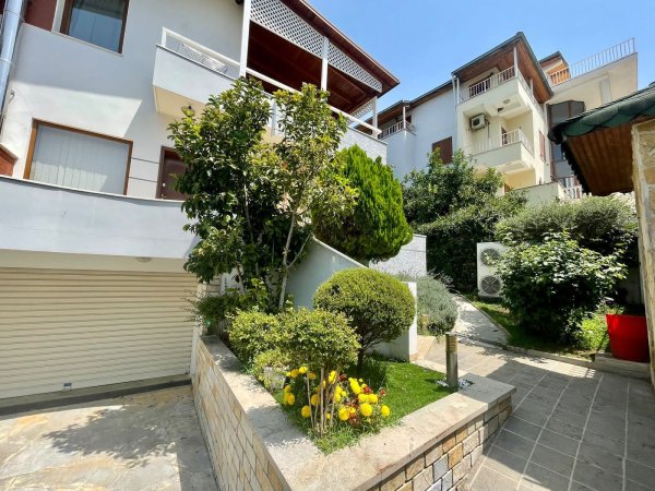 VILE 3- KATESHE NE SHITJE Vilat Gjermane 577.000 euro