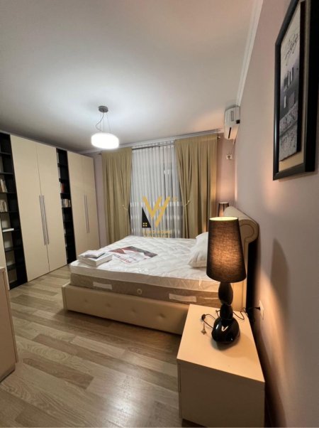 JEPET APARTAMENT 2+1+2+BLK ME QERA TE RRUGA MYSLYM SHYRI 1.100 EURO