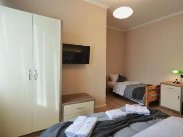 Tirane, shitet hotel Kati 3, 370 m² 40.000 Euro (Rruga Elbasanit)