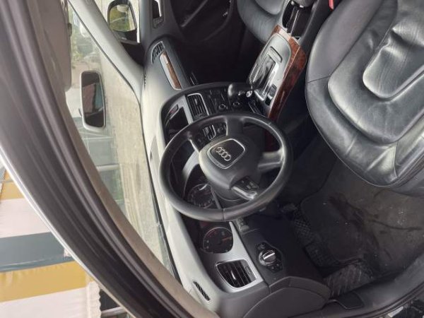 Tirane, shitet makine Audi A4 Viti 2009, 6.800 Euro