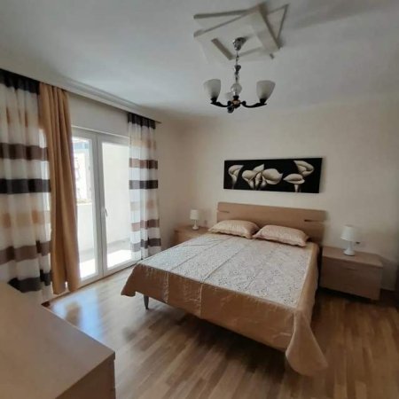 Tirane, jepet me qera apartament 2+1+A+BLK Kati 4, 75 m² 400 Euro (Tefta Tashko Koco)