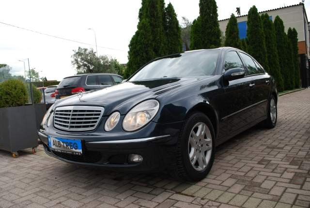 Tirane, shes makine Mercedes-Benz e klas 220 automat 2006 Viti 2006, 5.600 Euro