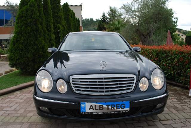 Tirane, shes makine Mercedes-Benz e klas 220 automat 2006 Viti 2006, 5.600 Euro