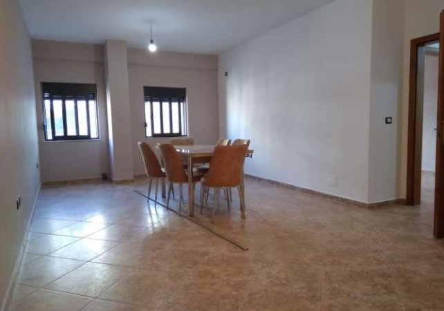 Shitet Vile 3-Kateshe Tek Bulevardi I Ri (ID BV078) Tirane