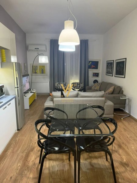 JEPET APARTAMENT 2+1+BLK ME QERA NE VASIL SHANTO 700 EURO