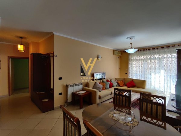 JEPET APARTMENT 2+1+2 ME QERA TEK AIR ALBANIA 800 EURO