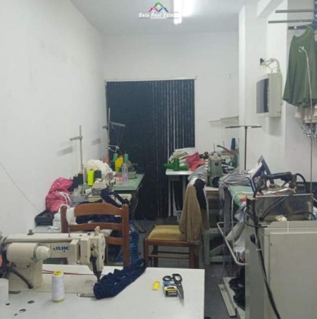 Shitet Biznes Rrobaqepsi, Kati -1, 49 m² 5000 Euro (Medreseja)