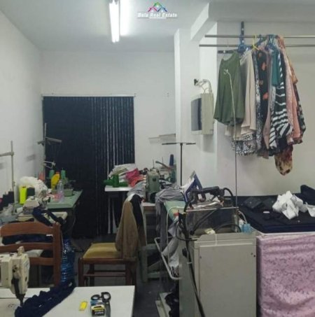 Shitet Biznes Rrobaqepsi, Kati -1, 49 m² 5000 Euro (Medreseja)