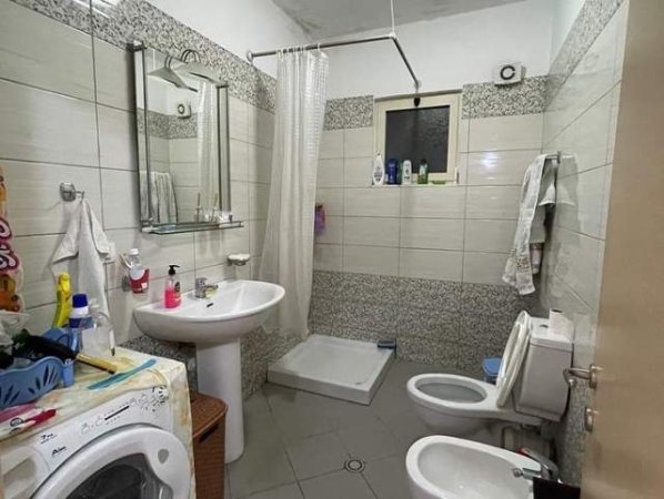 Tirane, shes apartament Kati 5, 104 m² 92.000 Euro (teodor keko)