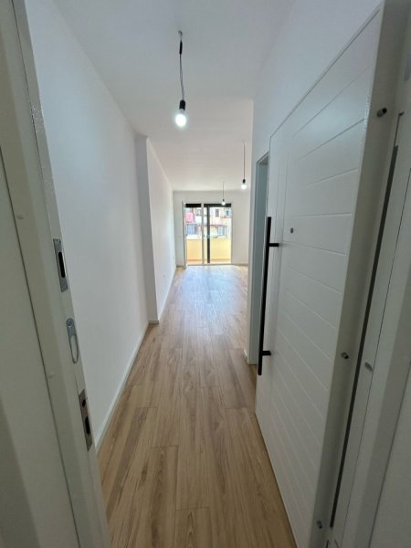 GARZIONERE NE SHITJE RRUGA E ELBASANIT 85.000 euro