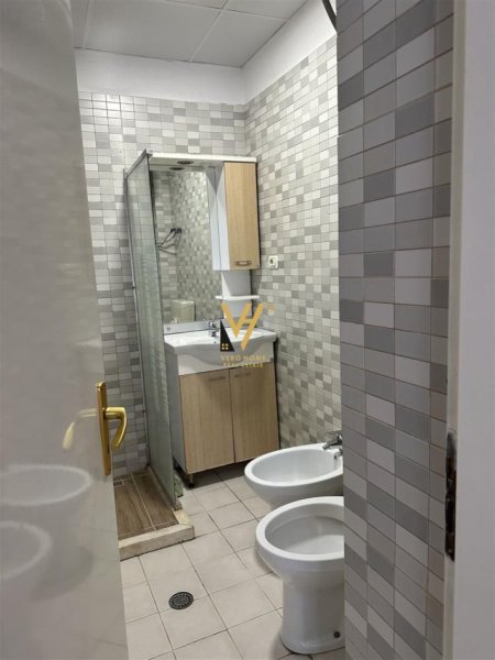 JEPET APARTAMENT 2+1+BLK ME QERA TE RRUGA E DURRESIT 700 EURO