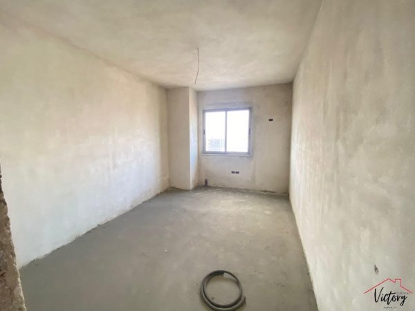 APARTAMENT 2+1+2 PER SHITJE NE KAMEZ