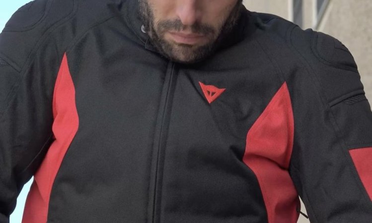 Xhup Dainese oferte 195euro