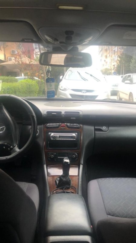 Mercedes Benz C220 Diesel-MANUAL 6 MARSHA-LETRA 2025