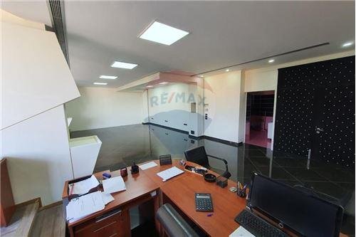 Tirane, shitet ambjent biznesi Kati 1, 117 m² 130.000 Euro (Don Bosko)