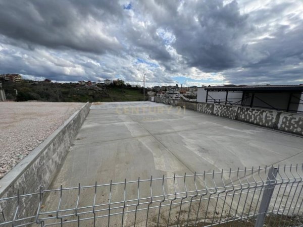 QYTET STUDENTI, JEPET 1200 m2 TRUALL ME QIRA ABITAT89656