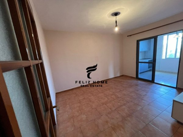 SHITET APARTAMENT,PORCELAN,83.000 EURO.