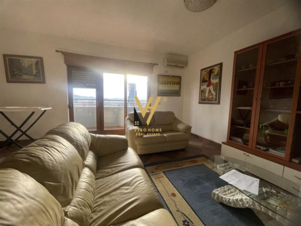 JEPET APARTAMENT 2+1+2+ BLK ME QERA NE QENDER 800 EURO