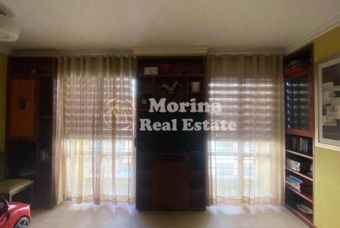 Apartament 2+1, Me Qera, Pazari I Ri , 800 Euro/Muaj