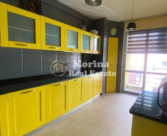 Apartament 2+1, Me Qera, Pazari I Ri , 800 Euro/Muaj