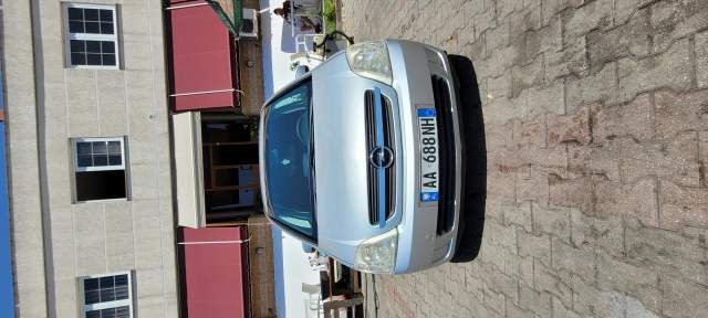 Durres, shes makine Opel Meriva Viti 2004, 2.300 Euro