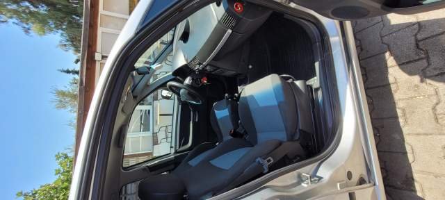 Durres, shes makine Opel Meriva Viti 2004, 2.300 Euro