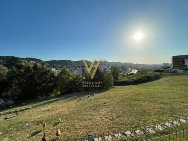 Tirane, shes truall 4.000 m² 1.300.000 Euro (RRUGA HIQMET BUZI)