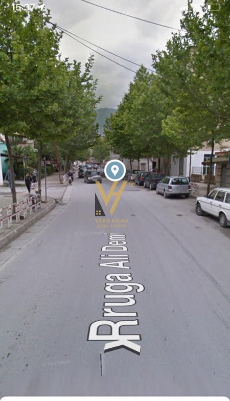 Tirane, shitet dyqan Kati 0, 255 m² 982.500 Euro (ALI DEMI)