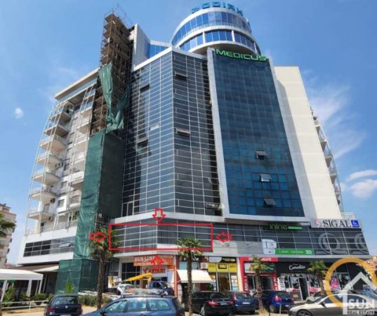 Shkoder, shitet ambjent biznesi Kati 1, 109 m² 180.000 Euro (Sheshi Demokracia)