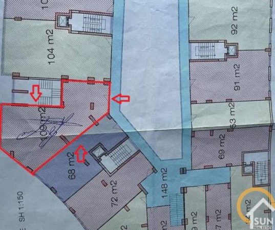 Shkoder, shitet ambjent biznesi Kati 1, 109 m² 180.000 Euro (Sheshi Demokracia)
