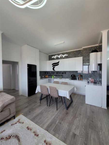 APARTAMENT ME QERA,KINOSTUDIO,55.000 LEKE