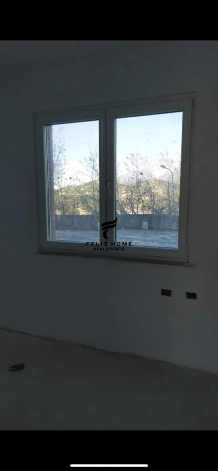 SHITET APARTAMENT,FRESK,120.000 EURO.