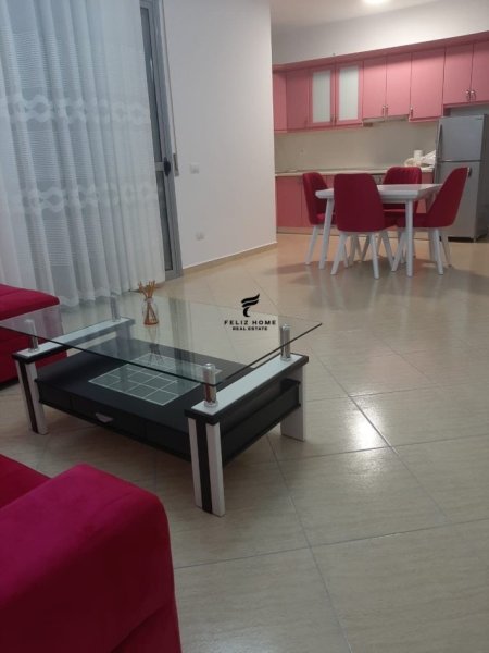 SHITET APARTAMENT,LUNGO MARE,200.000 EURO.