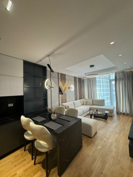 JEPET APARTAMENT 3+1+2 ME QERA TEK KOMPLEKSI LAKEVIEW 1.800 EURO