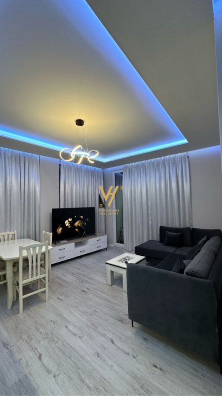 JEPET APARTAMENT 2+1+2+BLK ME QERA TEK SHKOLLA PARTIZANI 700 EURO
