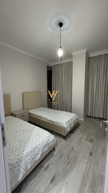 JEPET APARTAMENT 2+1+2+BLK ME QERA TEK SHKOLLA PARTIZANI 700 EURO