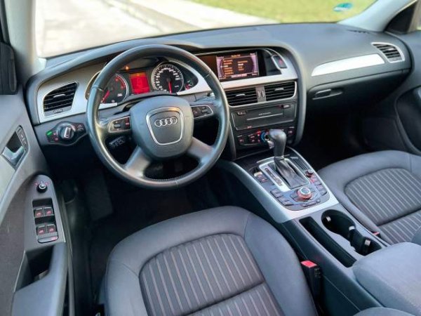 shes Audi AUDI A4 - AUTOMAT - 2.0 NAFTE - 2011