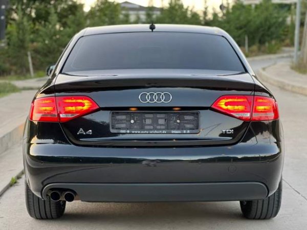 shes Audi AUDI A4 - AUTOMAT - 2.0 NAFTE - 2011