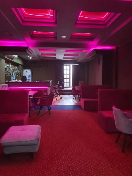 Tirane, shitet lokal Kati -1, 171 m² 150.000 Euro (sali butka)