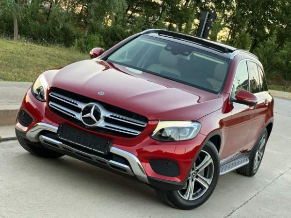 shes Mercedes-Benz MERCEDES GLC 220 (NAFTE) - PANORAMA Viti 2019,