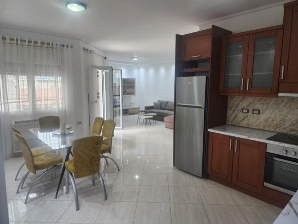 Apartament Ne Shitje 2+1 Tek Kodra E Diellit (ID B120451) Tirane