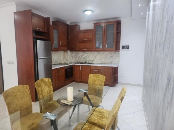 Apartament Ne Shitje 2+1 Tek Kodra E Diellit (ID B120451) Tirane