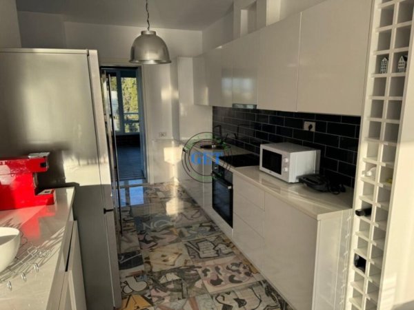 SHITET, APARTAMENT 2+1+2 ME VERANDE, NE CURRILA, DURRES.