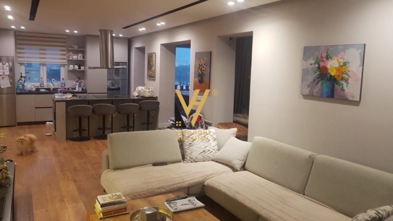 JEPET APARTAMENT 3+1+2 BLK ME QERA TE KOPSHTI BOTANIK 850 EURO